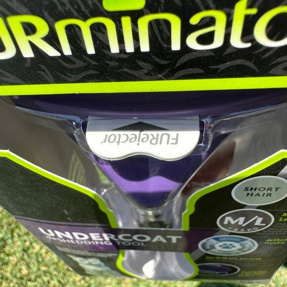 FURminator deShedding Tool For Medium/Large Cats, Short Hair, Removes Loose - Picture 5 of 11